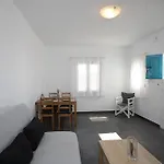 A&a House Mykonos A *
